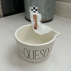 Mud Pie White Queso Bowl with Spoon